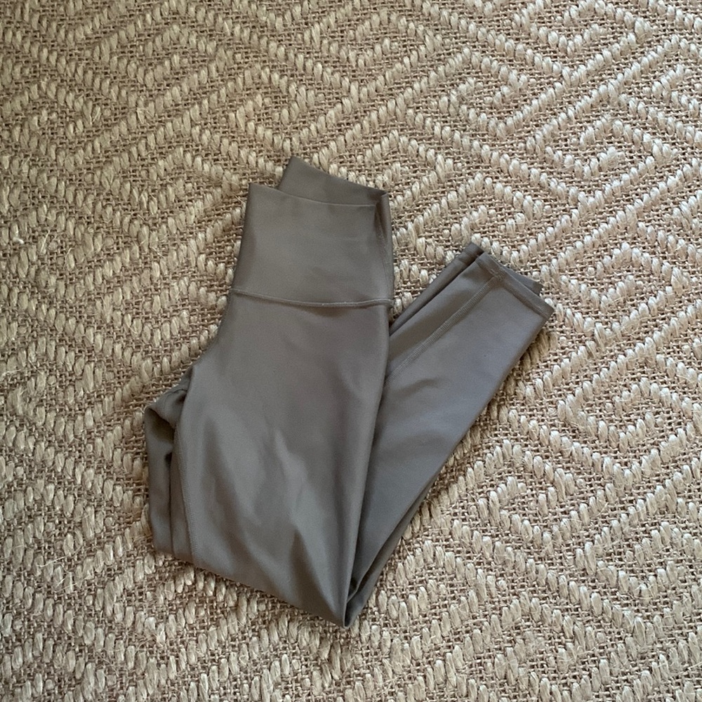 Alo Yoga high waist airlift leggings